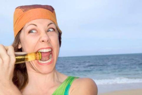 Вредные привычки, которые разрушают наши зубы