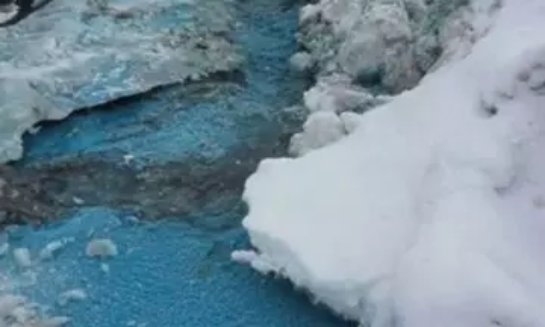 Загадочный лед удивил жителей России