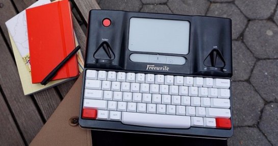 Freewrite Smart Typewriter- печатная машинка с дисплеем E Ink