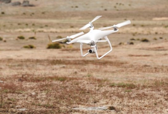 DJI Phantom 4- необычная летающая камера DJI Phantom 4- необычная летающая камера