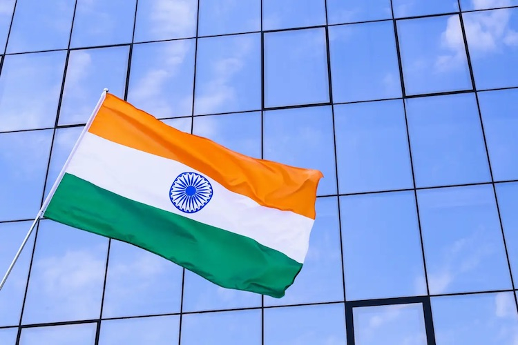 Правительство Индии захотело создать конкурента Android и iOS