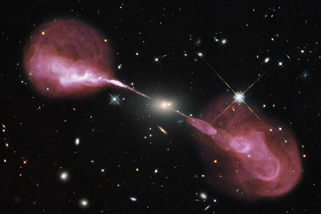 Топ-10 самых странных галактических явлений