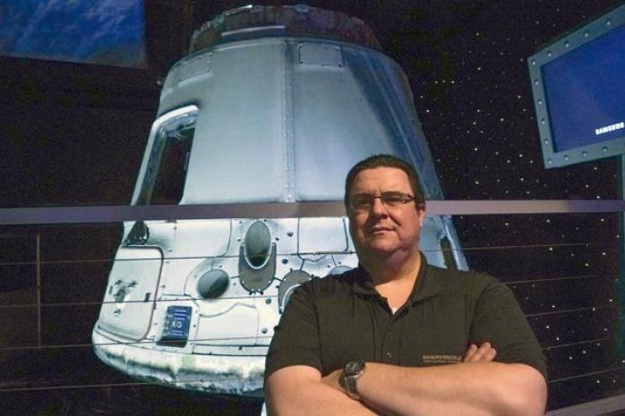 Как разбиваются мечты: история Кайла Хиппчена, который выиграл билет в космос, но не смог полетать из-за лишнего веса