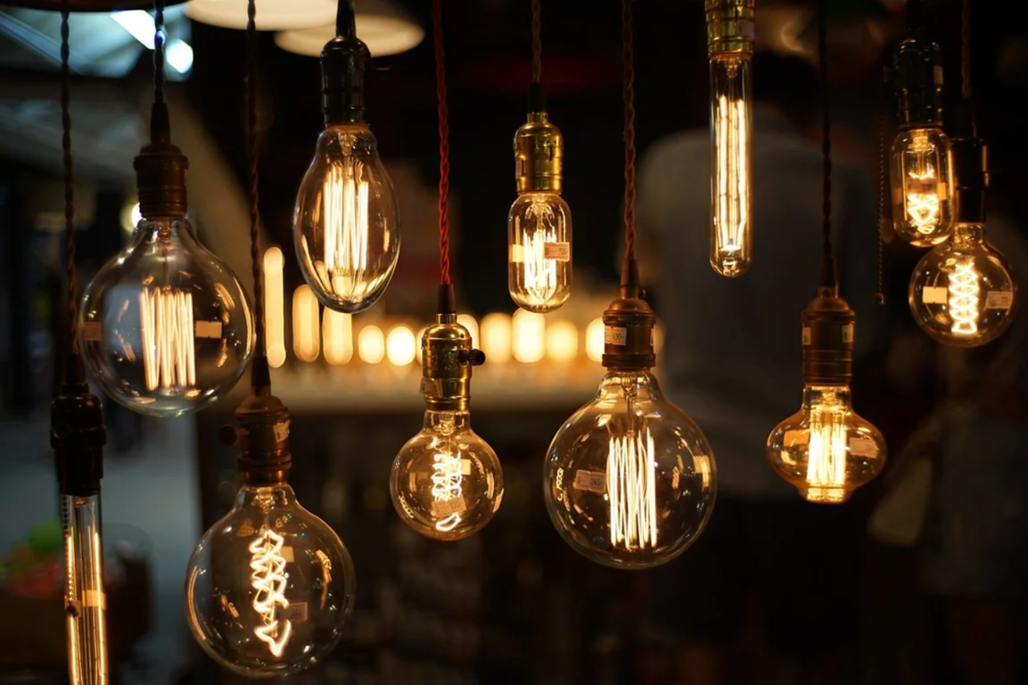 125 лет лампочке Эдисона: изобретение, перевернувшее мир