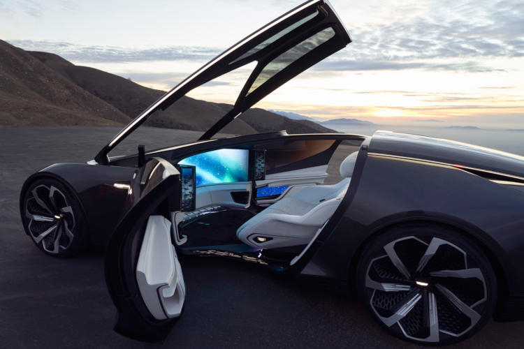 Cadillac представила беспилотный концепт-кар InnerSpace