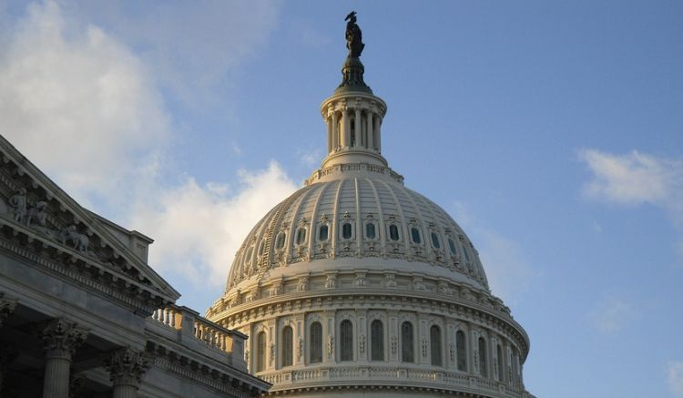 Конгресс США утвердил выделение $52 млрд на субсидирование полупроводниковой отрасли