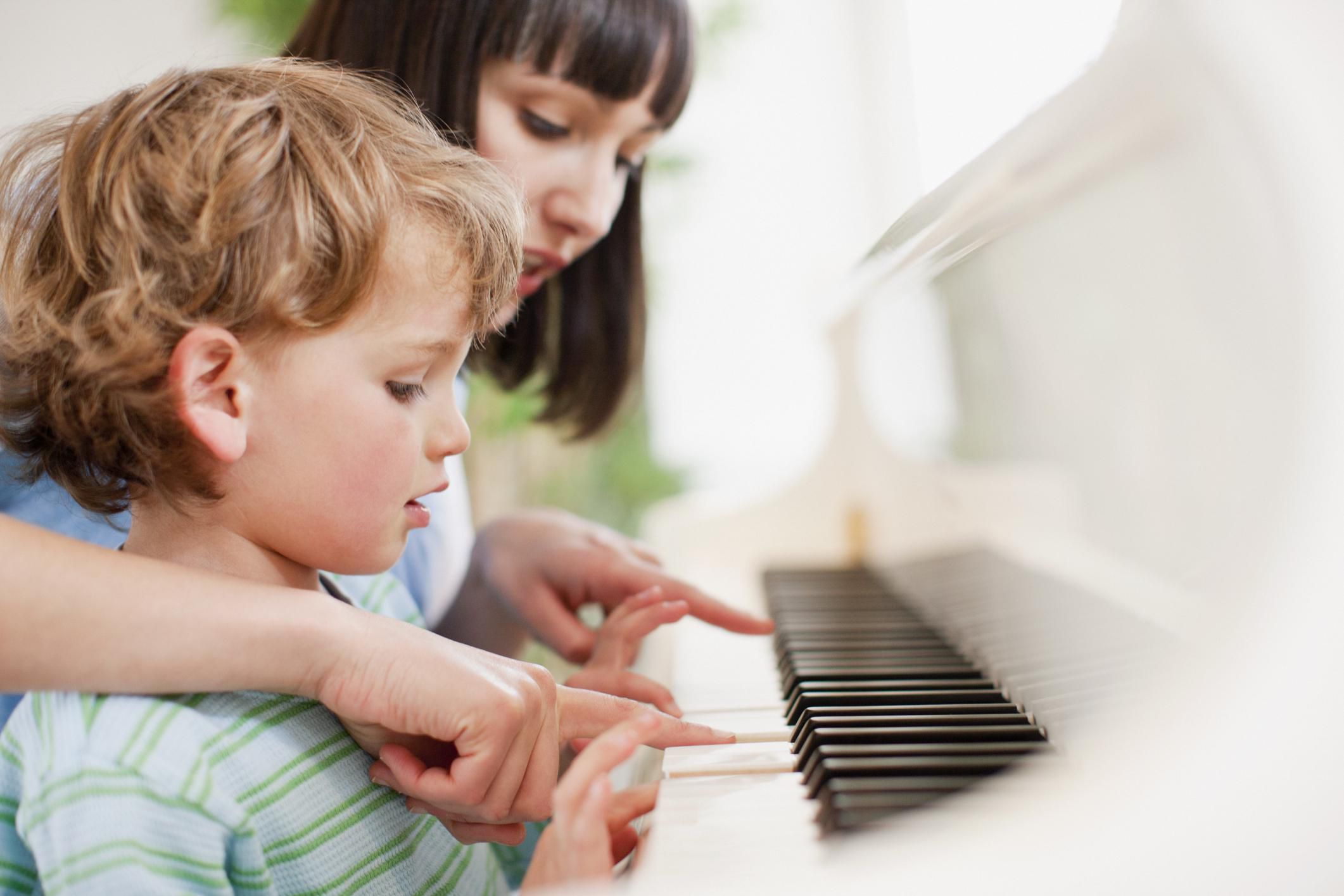 Как выбрать и где купить музыкальный инструмент для ребенка