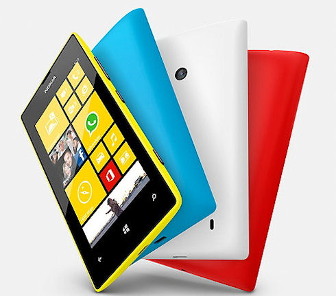 Nokia представила дешевые смартфоны Lumia 520 и 720