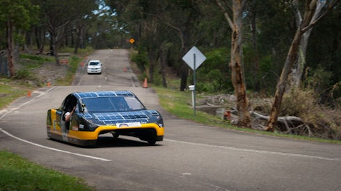 В Австралии разработали автомобиль-рекордсмен на солнечных батареях