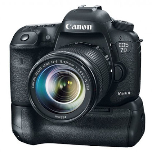 Новая зеркальная камера Canon EOS 7D Mark II