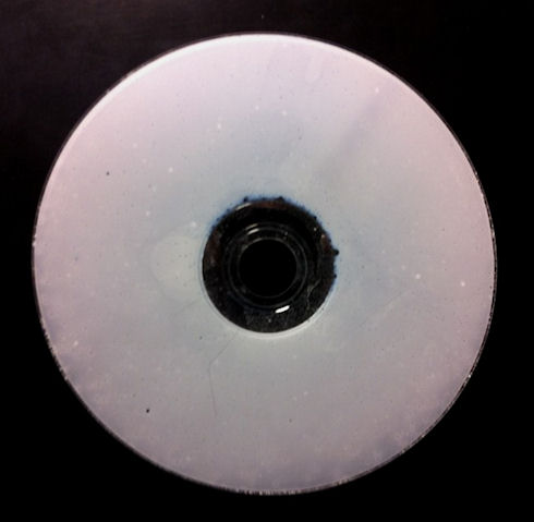 CD и DVD-диски можно использовать для очистки воды от загрязнений