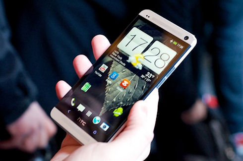 HTC One (32 Gb) – богатый функционал в металлической оболочке