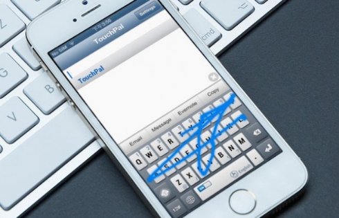 В iOS 8 теперь можно использовать стороннюю клавиатуру В iOS 8 теперь можно использовать стороннюю клавиатуру