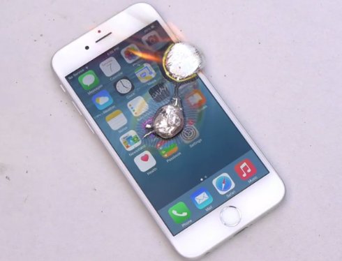 На iPhone 6 вылили расплавленный алюминий (ВИДЕО)