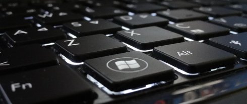Китайским студентам позволено пользоваться личным компьютером не более 5 часов в день Китайским студентам позволено пользоваться личным компьютером не более 5 часов в день