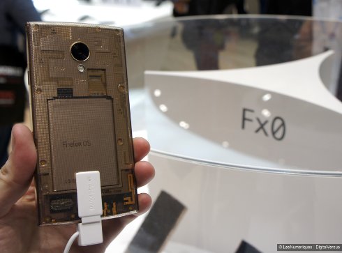 Прозрачный смартфон от LG превзошел по оригинальности даже iPhone