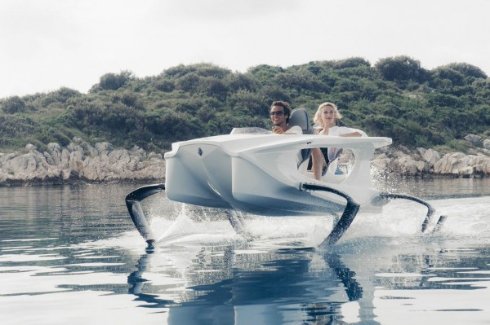 Quadrofoil создала крылатый электрический гидроцикл Quadrofoil создала крылатый электрический гидроцикл