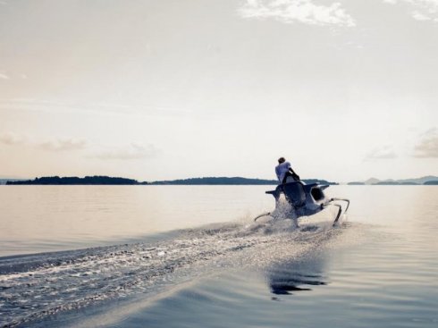 Quadrofoil создала крылатый электрический гидроцикл Quadrofoil создала крылатый электрический гидроцикл