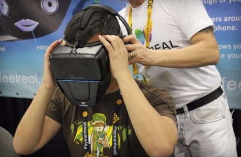 Шлем виртуальной реальности дополнят генератором запаха